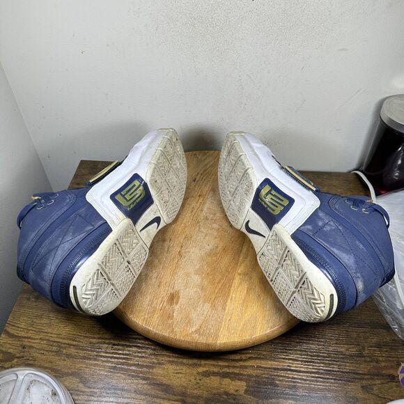 Nike Zoom LeBron Soldier 1 Shoes Mens Size 11.5 Basketball 316643-411 Sneakers main image 6